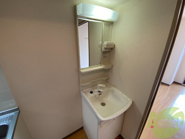 洗面設備　朝の身支度はここでばっちり決めましょう。