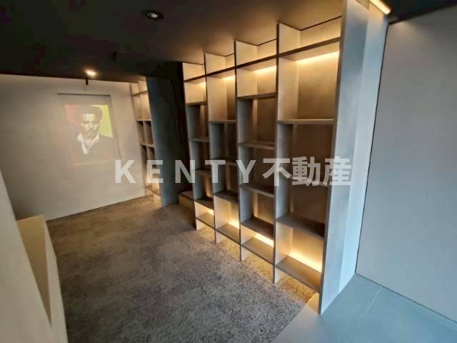 ロビー　建物の内部です