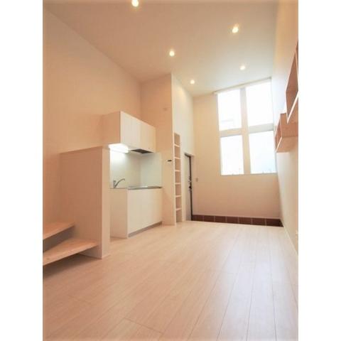 居室・リビング　室内