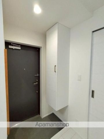 ＪＲ山手線 駒込駅 徒歩8分 4階建 築2年の玄関写真