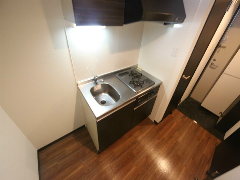 キッチン　システムキッチン（ガス2口グリル付）同仕様写真