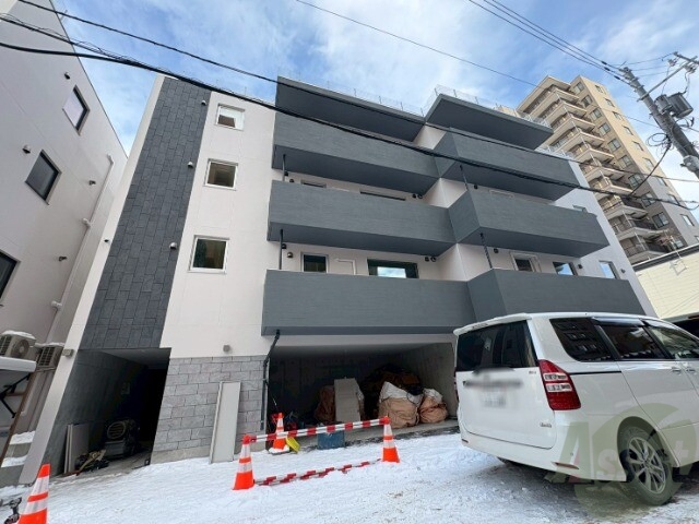 建物外観　札幌市中央区南６条西「Ｔｓ　ＣＯＵＲＴ　Ｗｅｓｔ１３」