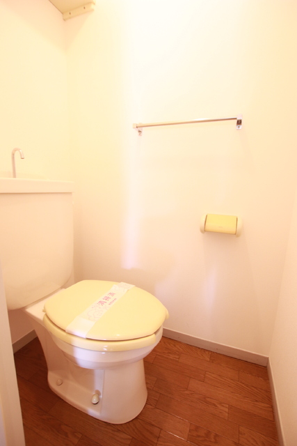 トイレ　★落ち着ける独立したトイレスペース★