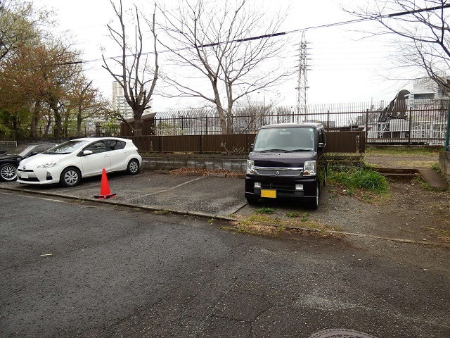 駐車場　★駐車場★（空き状況・使用料等詳細はご確認下さい）