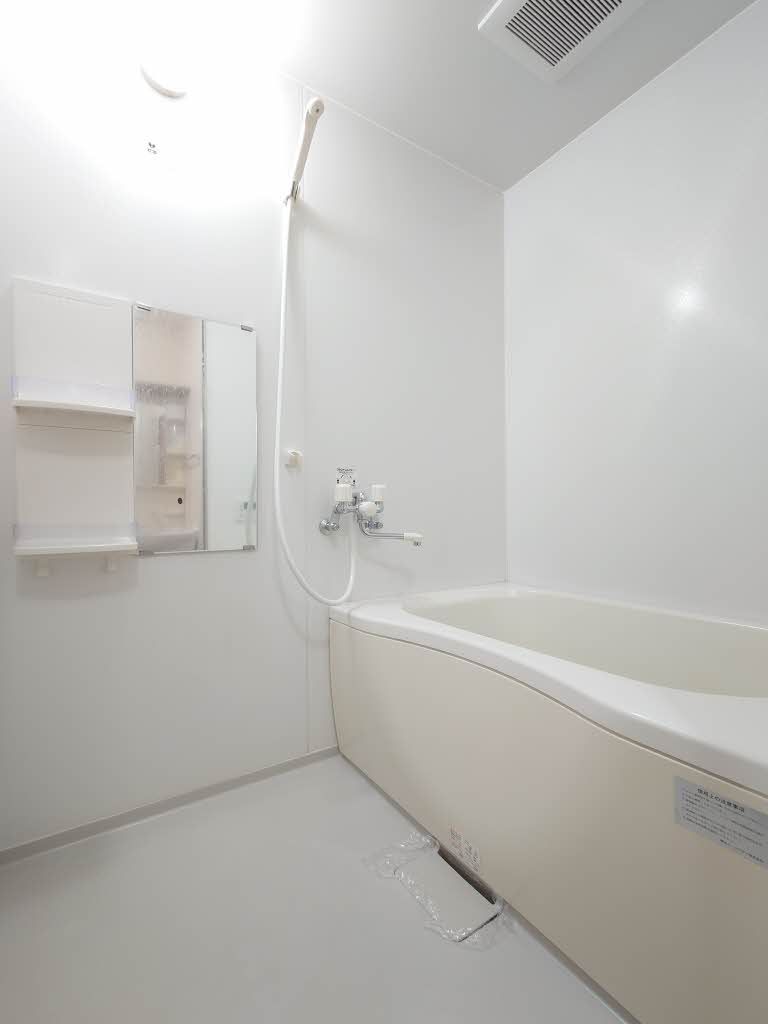 バス・シャワールーム　バスルーム