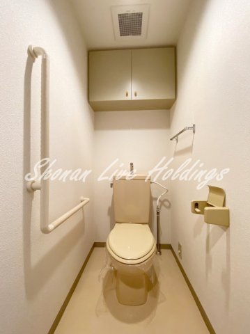 トイレ　収納付きトイレ