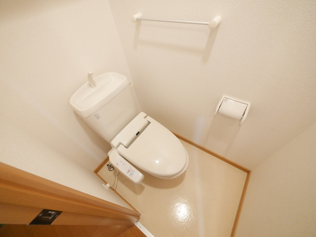 トイレ　★温水洗浄便座機能のトイレです★