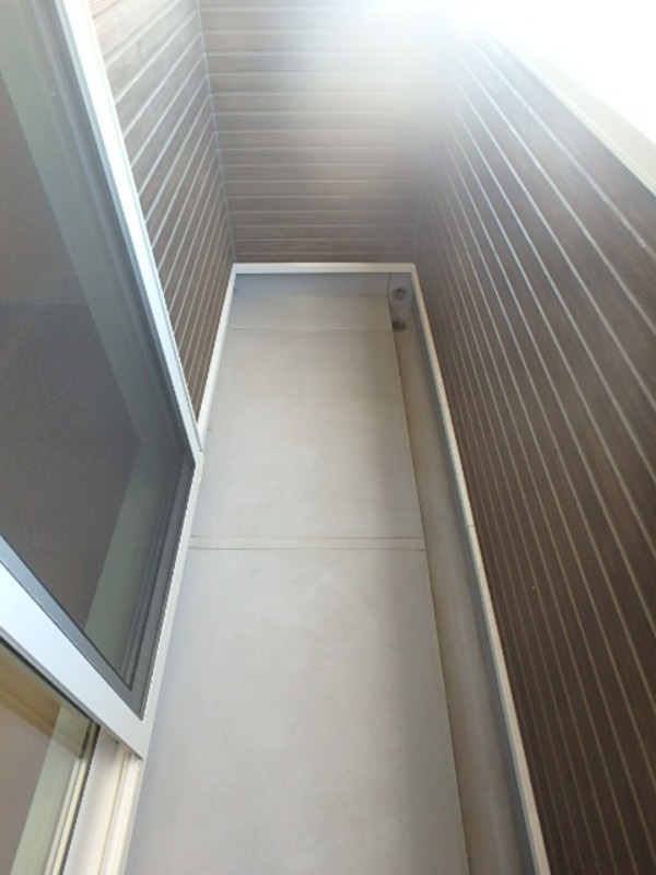 バルコニー　図面と現状に相違がある場合には現状を優先