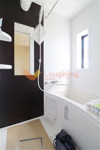 バス・シャワールーム　落ち着いた空間のお風呂です