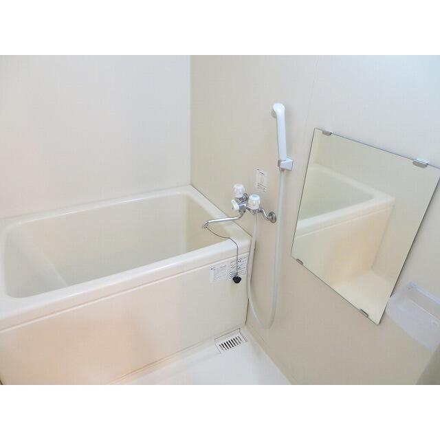 バス・シャワールーム　浴室写真