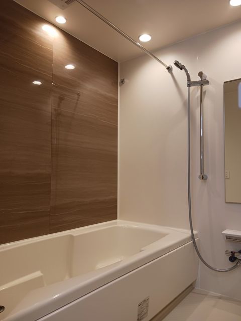バス・シャワールーム