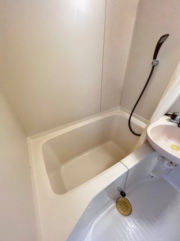 バス・シャワールーム　別号室の画像です。ご参考下さい