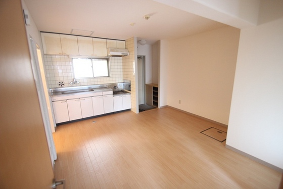 居室・リビング　※別部屋の写真です