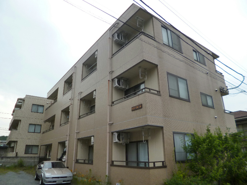 建物外観　高尾駅徒歩圏内で通勤通学便利なお部屋です。