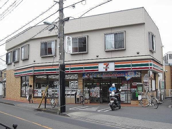 コンビニ　セブンイレブン調布富士見町店（コンビニ）まで522m