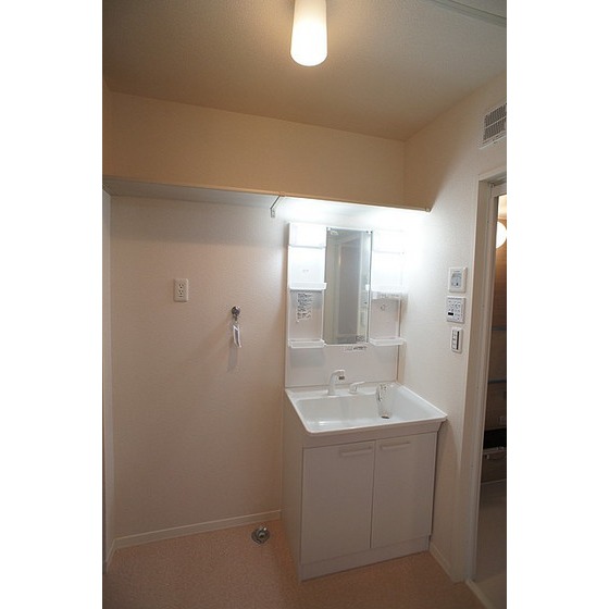 洗面設備　シャンプードレッサー