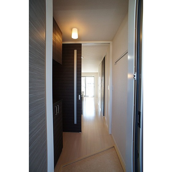 玄関　カードキー解錠