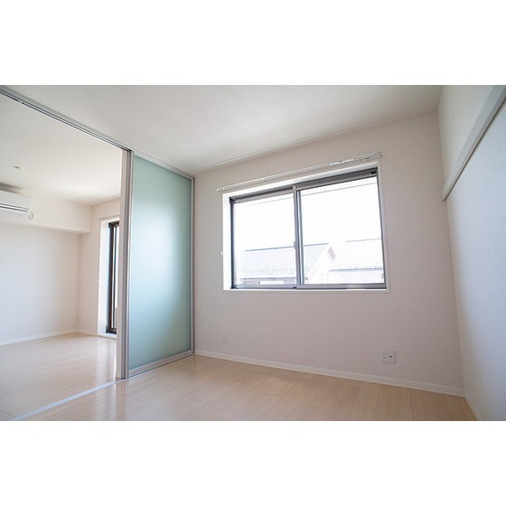 その他部屋・スペース　洋室６帖