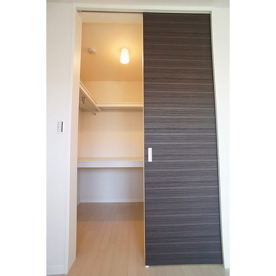 収納　ウォークインクローゼット