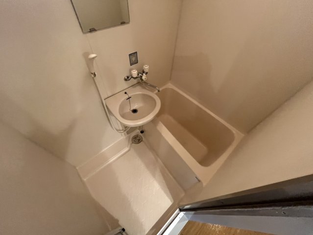 バス・シャワールーム　ドゥ・エトワール