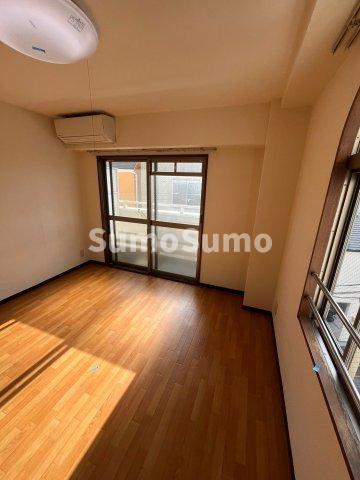 居室・リビング　使いやすい居間です