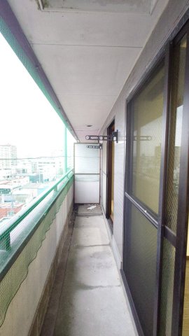 バルコニー　※同間取りの701号室の写真です