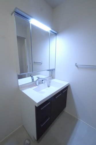 洗面設備　シャンプードレッサー