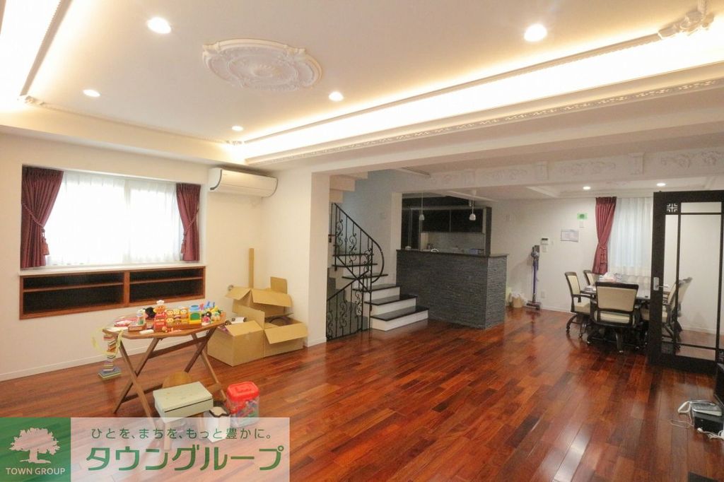 居室・リビング　リビング