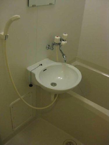 バス・シャワールーム　浴室乾燥機付きです♪