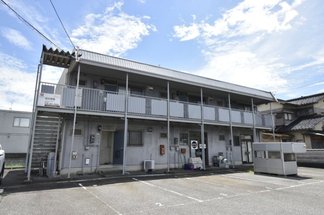 建物外観　外観は落ち着いています