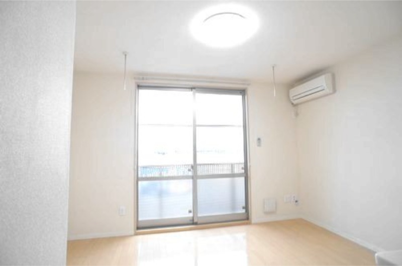 居室・リビング　図面と現状に相違がある場合には現状を優先