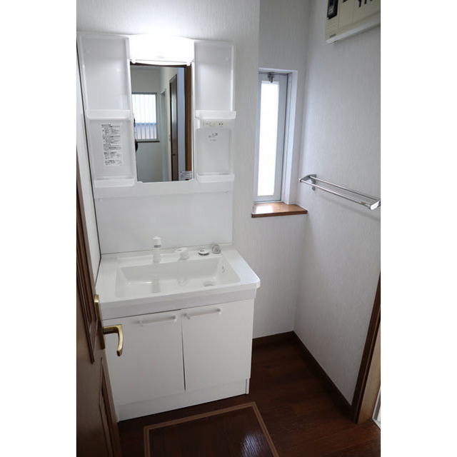 洗面設備　１階洗面所