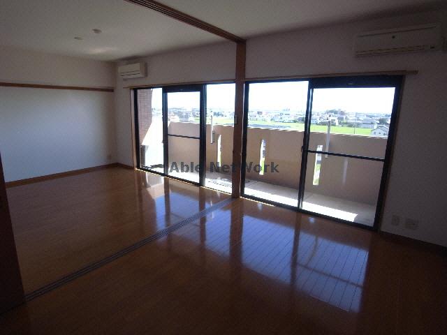 居室・リビング　別部屋