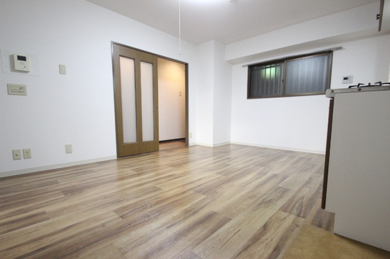 居室・リビング　※別部屋の写真です