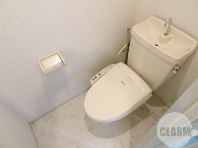 トイレ　ウォシュレット＆ウォームレット