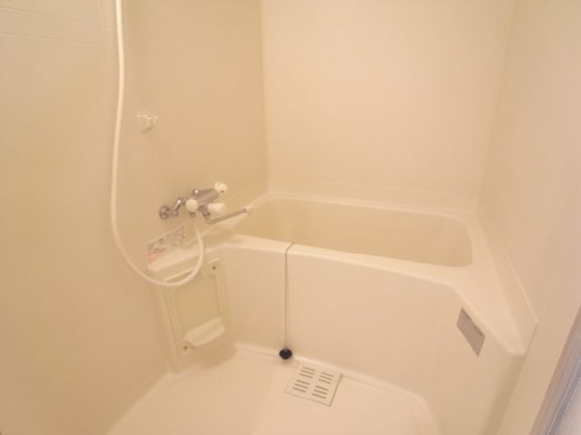 バス・シャワールーム　バスルーム