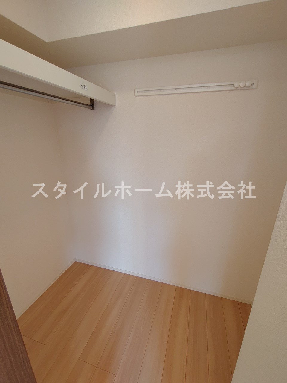 収納　同建物内別部屋の写真です。