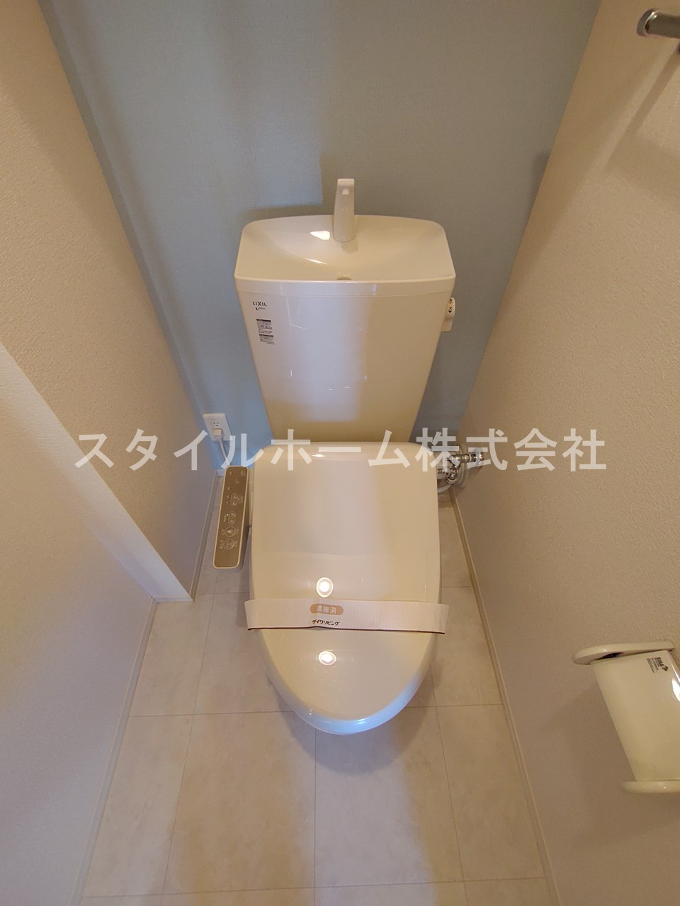 トイレ　同建物内別部屋の写真です。