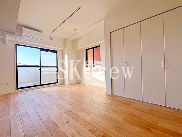 居室・リビング　別号室の写真です