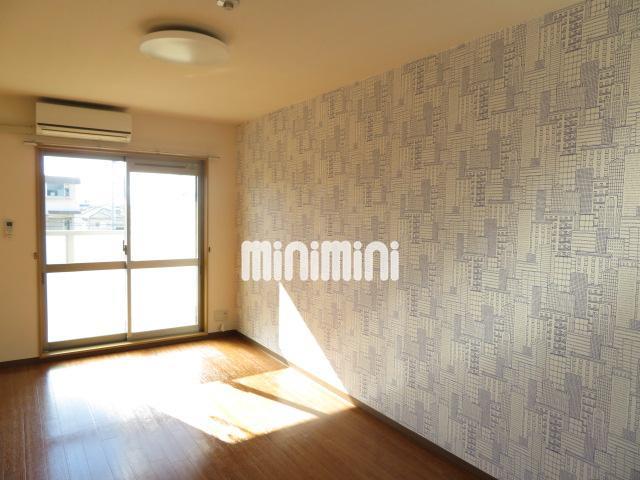 居室・リビング　広めのリビング