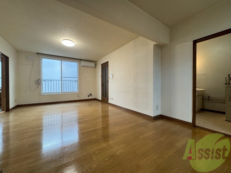 居室・リビング　広くてキレイなお部屋が広がっていて、充実した生活が送れそう。