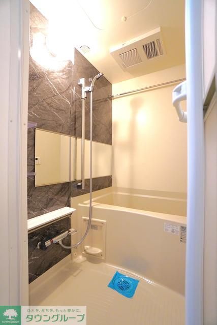 バス・シャワールーム　※写真は同タイプ住戸です。