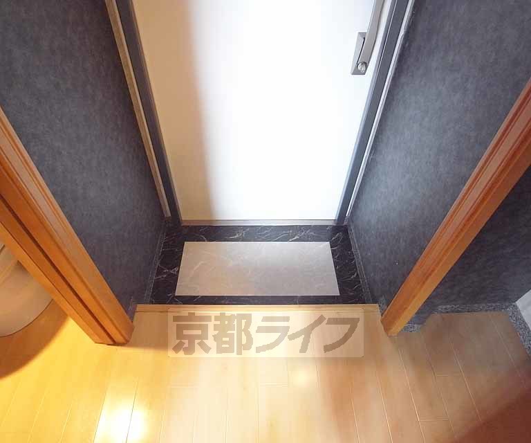 Royal Stage 京都佐井六角の玄関写真