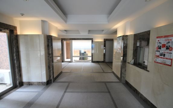 エントランス　★見学予約受付中★