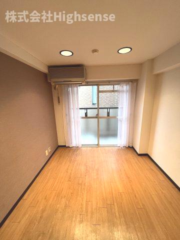 居室・リビング　スタンダードな洋室です