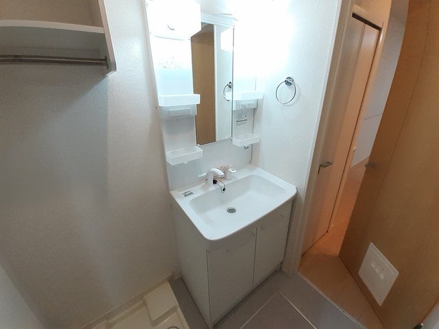 洗面設備　忙しい朝には欠かせない洗面所です