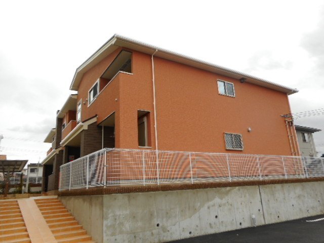 建物外観　外観は落ち着いています