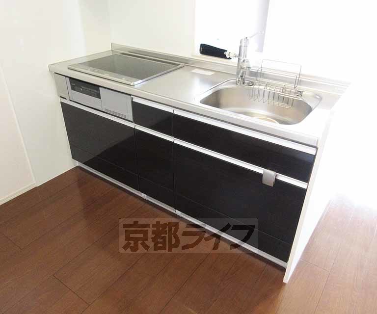 キッチン　広めのキッチンです。