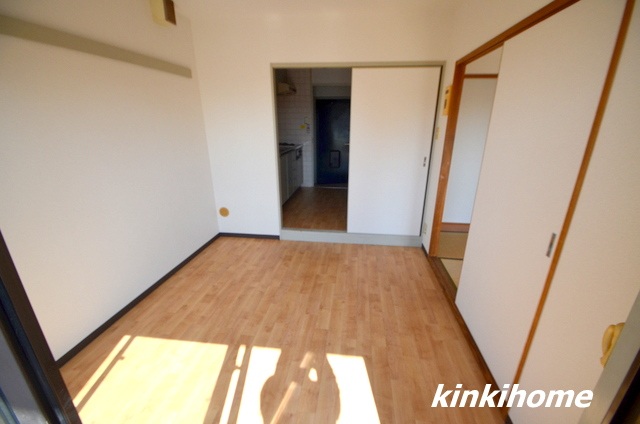 居室・リビング　写真は参考写真です。現況を優先してください。