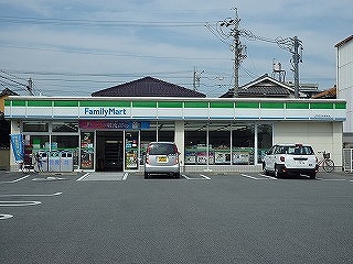 コンビニ　ファミリーマート ＪＲ四日市駅前店（コンビニ）まで275m